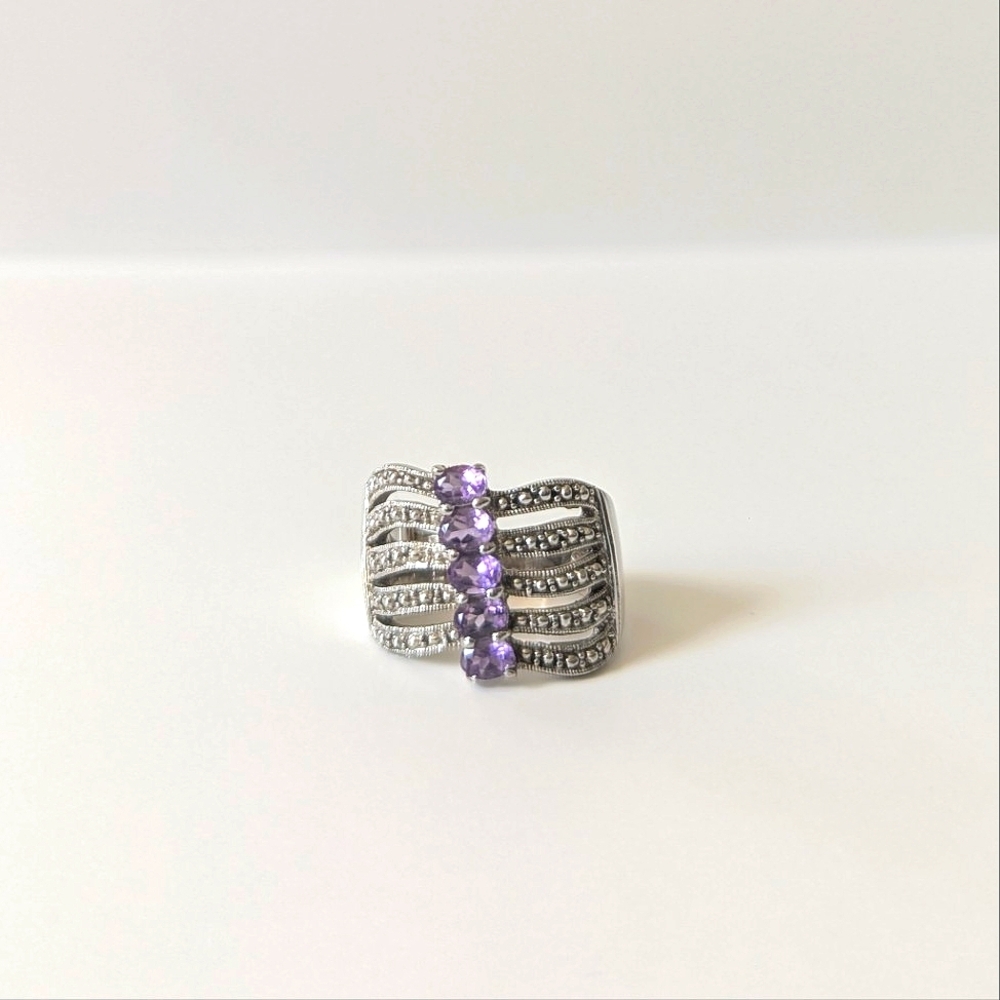925 Sterling Silver Marcasite Faux Amethyst Wavy Stacked Band Cocktail Ring sz 7